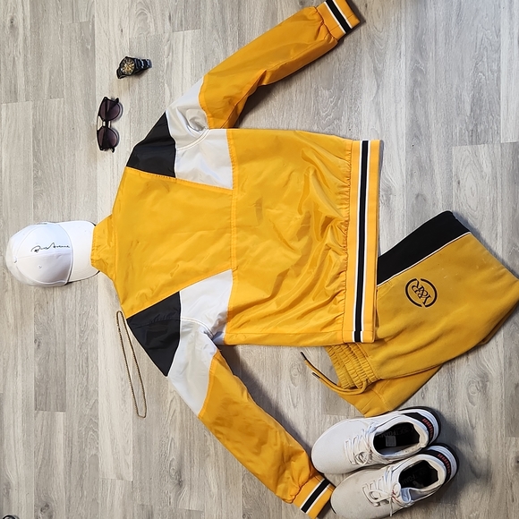 Forever21 yellow pullover Jacket | Size Small - Picture 5 of 5